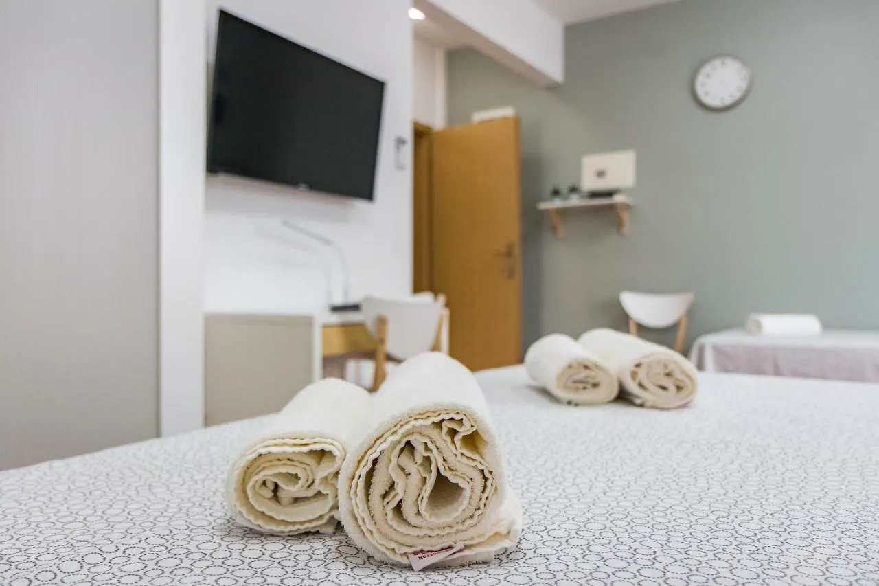Apartment Anton, 파자나
